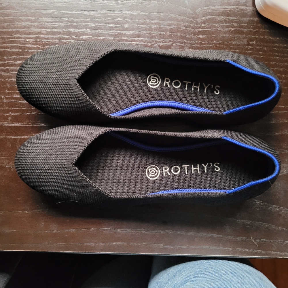 Rothy's the flat black size 9.5